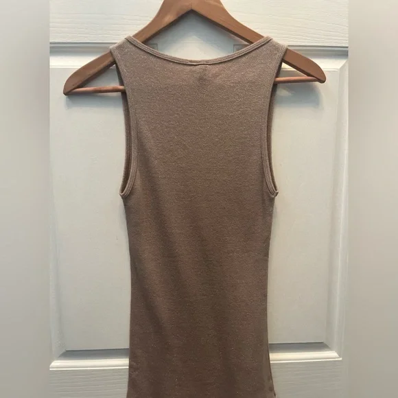 PRE-OWNED CHARLOTTE WOMEN'S TAN METALLIC TANK TOP- MEDIUM - Picture 5 of 5
